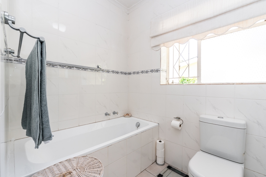 4 Bedroom Property for Sale in Pinelands Western Cape